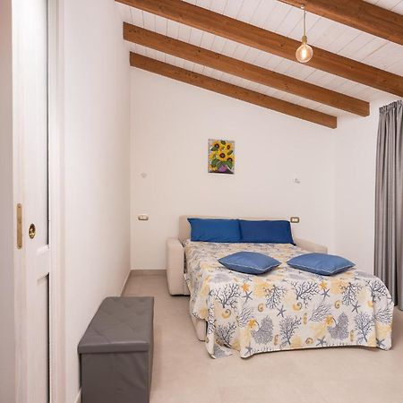 New Suites Sea View Sardinia, กัสเตลซาร์โด ภายนอก รูปภาพ