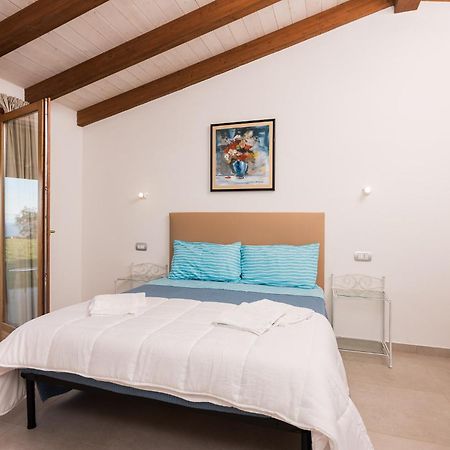 New Suites Sea View Sardinia, กัสเตลซาร์โด ภายนอก รูปภาพ