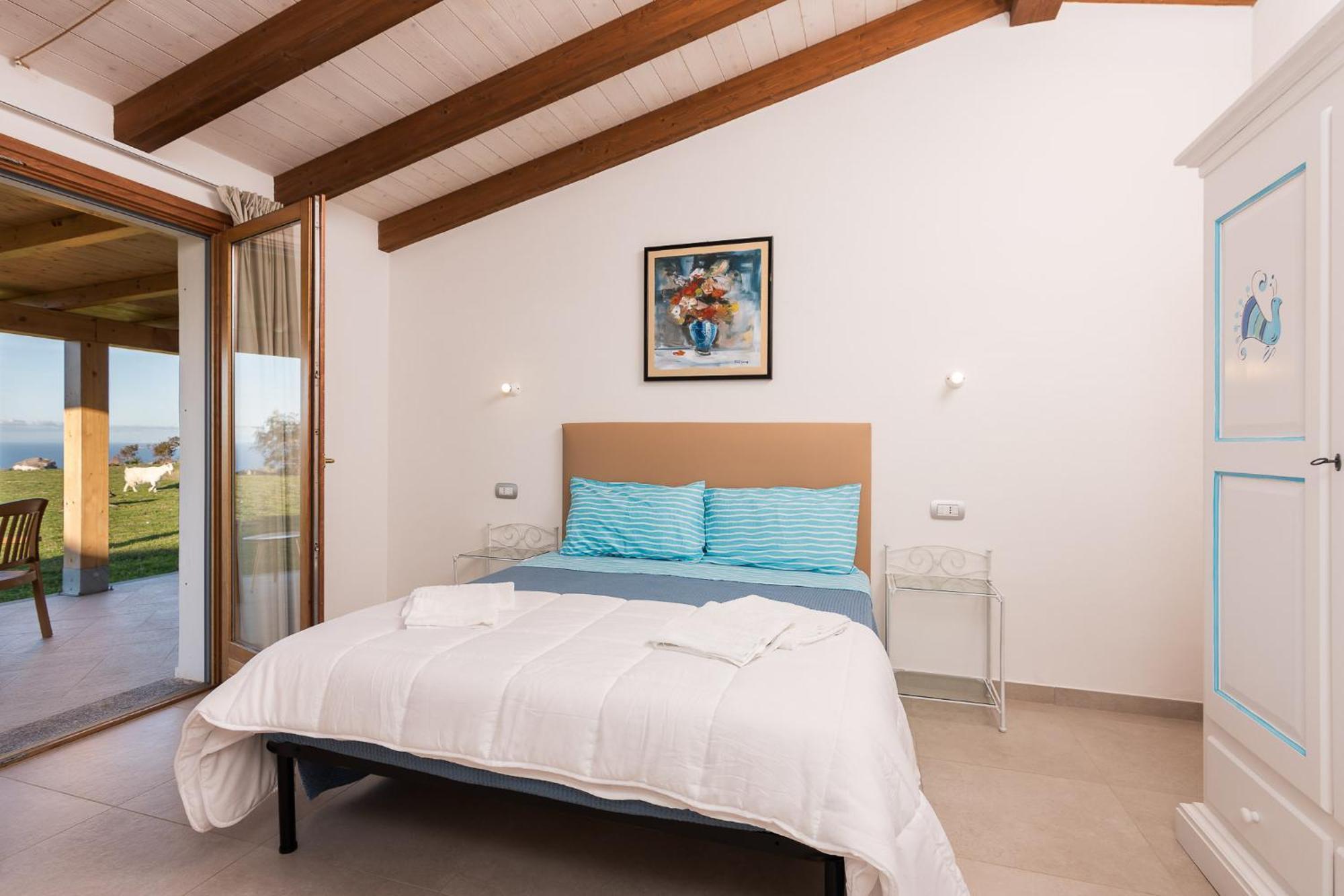 New Suites Sea View Sardinia, กัสเตลซาร์โด ภายนอก รูปภาพ