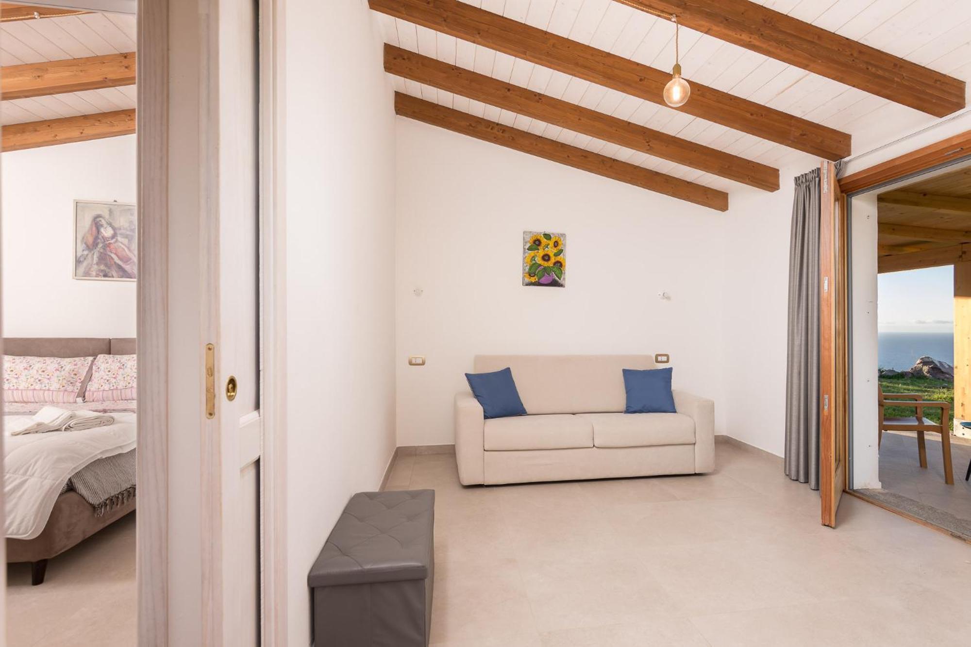 New Suites Sea View Sardinia, กัสเตลซาร์โด ภายนอก รูปภาพ